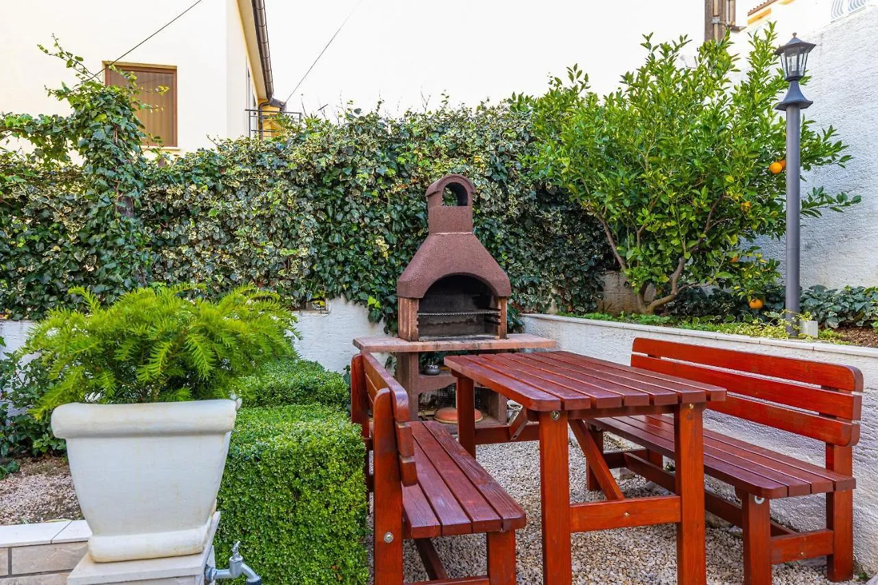 Ξενοδοχείο με διαμερίσματα Vacattio Apartment 2 Crikvenica